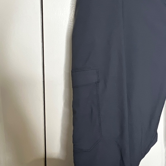 Duluth Dry on the Fly Bootcut Pants Convertible Size 16 x 31 Navy Blue Ink Cargo - Picture 7 of 13